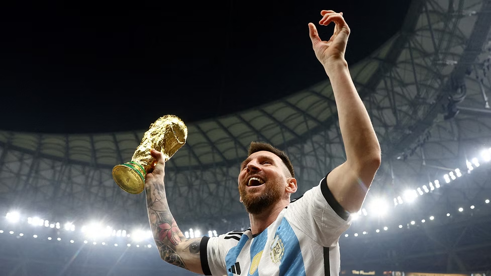 Vinh danh Messi: Argentina và Chiếc Áo Số 10 Không Lẫn Vào Đội Hình